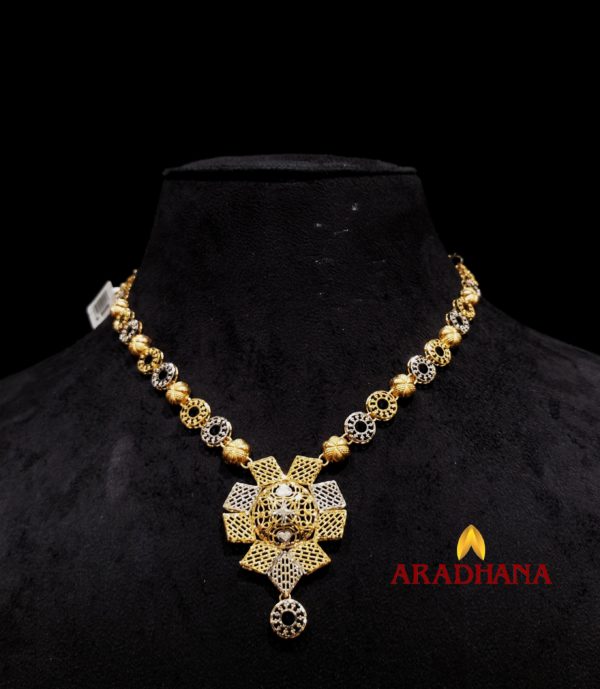 NECKLACE – 0894