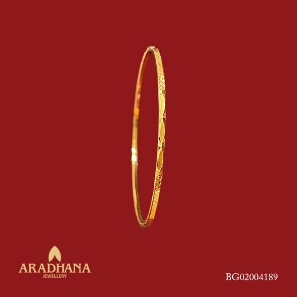 GOLD BANGLE 4189