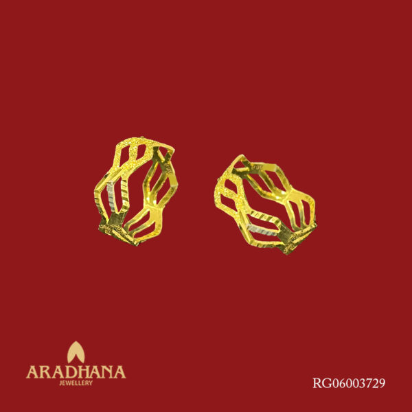 GOLD RING 3729