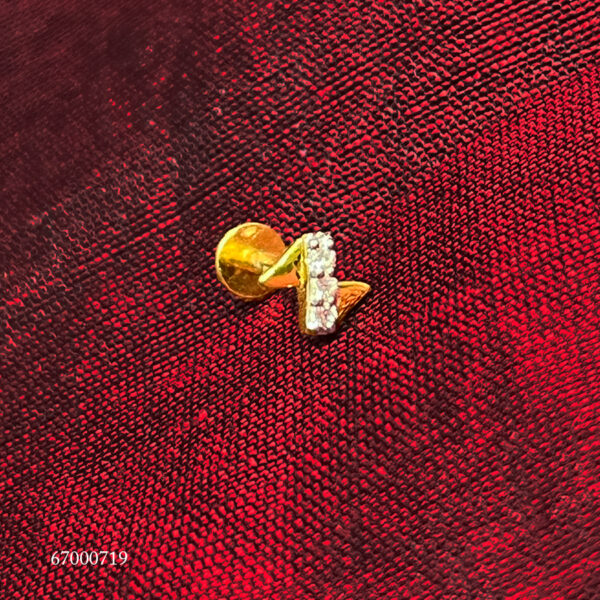 DIAMOND NOSE PIN 0719