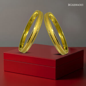 GOLD BANGLE 4303